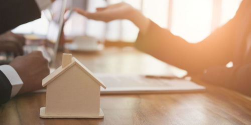 龍湖物業(yè) 暫未上市，但已孵出兩只“金鳳凰”